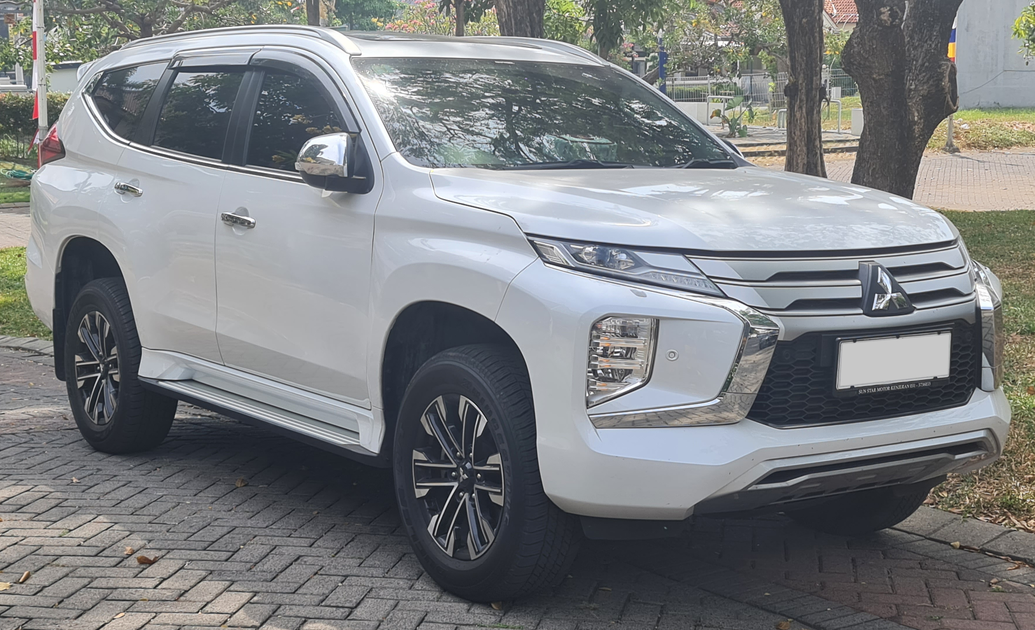 Mitsubishi Pajero Sport 2020–2023